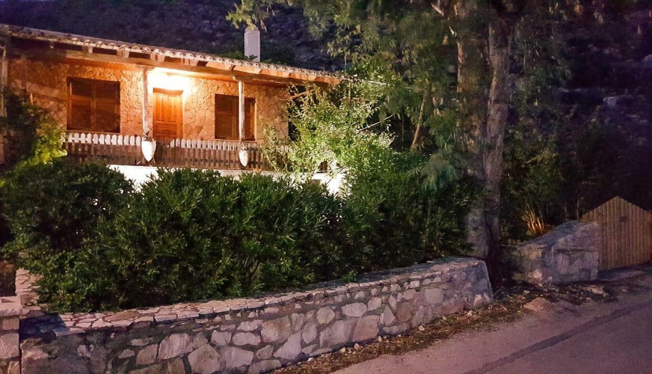 Shipwreck Villa Agios Nikolaos  Exteriör bild